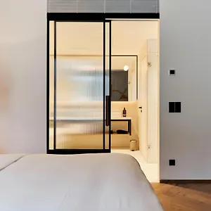 4* Hotel Karl August - A Neighborhood