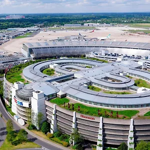 sheraton-dusseldorf-airport.topcolognehotels.com/