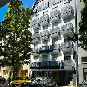 hotel-haus-hillesheim.dusseldorf-hotel.net/