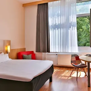 ibis-berlin-neukolln.find-berlin-hotels.com/