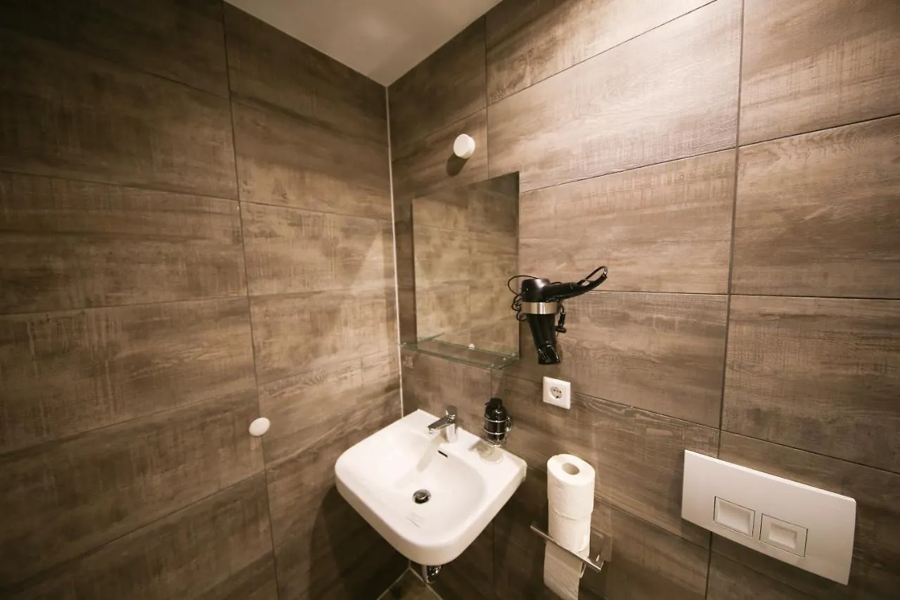 Luxomes: Aparthotel Nuernberg Zentrum Sued 0*, Nuremberg Germany