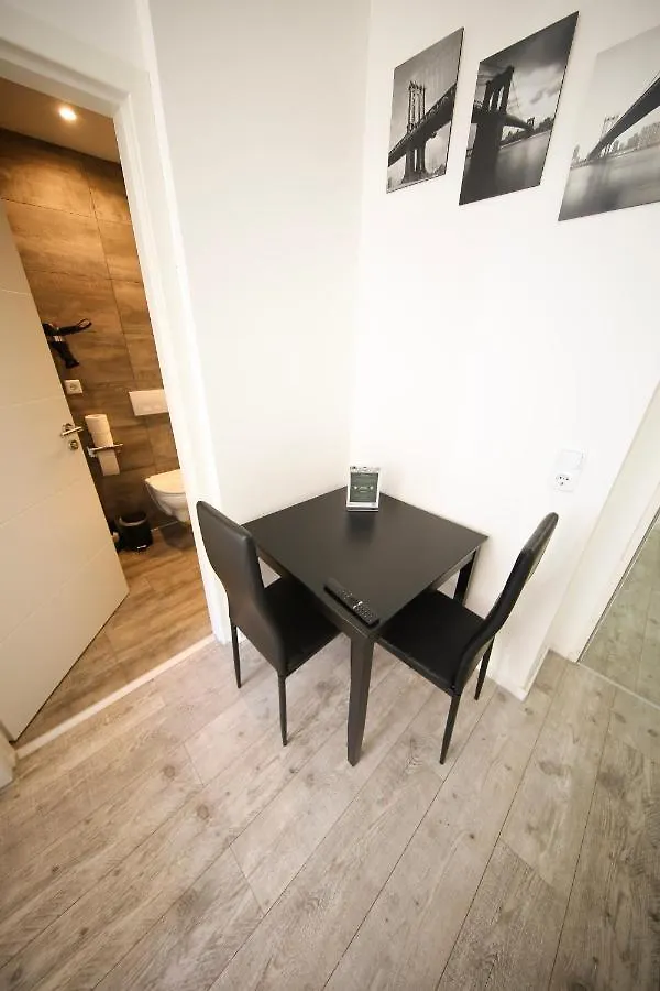 Luxomes: Aparthotel Nuernberg Zentrum Sued 0*, Nuremberg