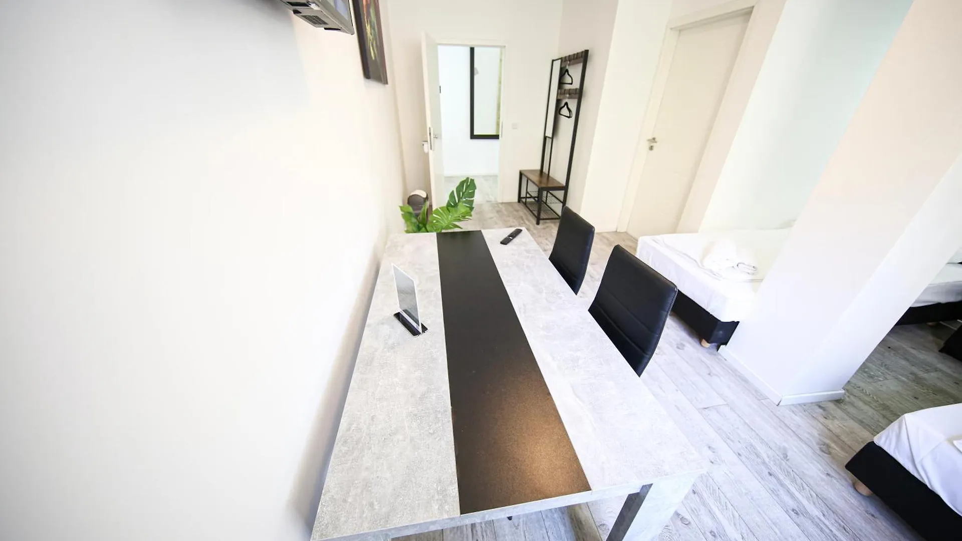 Luxomes: Aparthotel Nuernberg Zentrum Sued 0*, Nuremberg Germany
